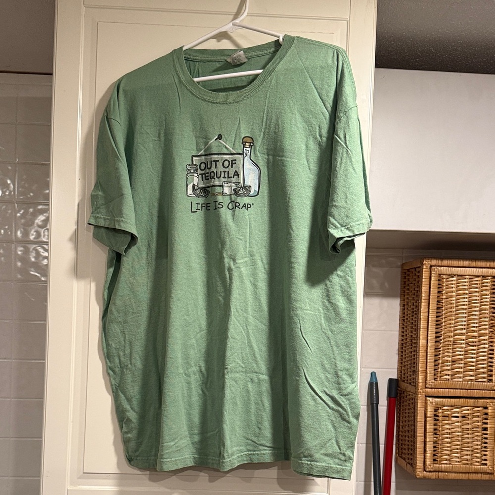 Life is crap Green Graphic T-Shirt size XL 12:19